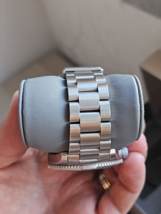 Hamilton khaki field expedition