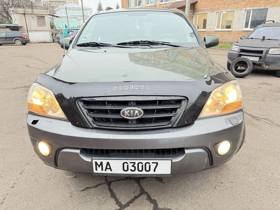 Продам автомобіль KIA SORENTO 2.5