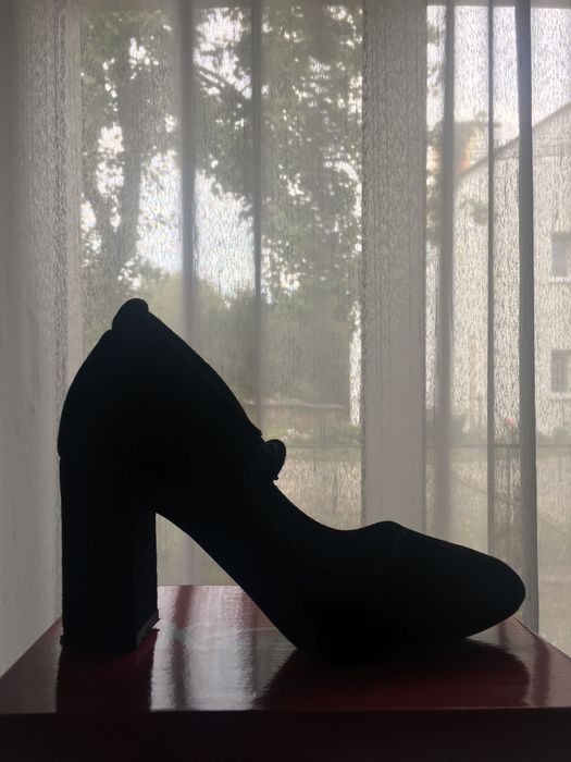 Туфлі на каблуку