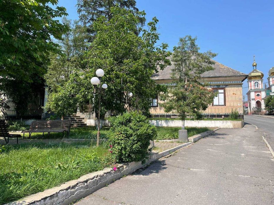 Продаж спеціального приміщення на вул. Героїв Майдану, площа 500 кв.м