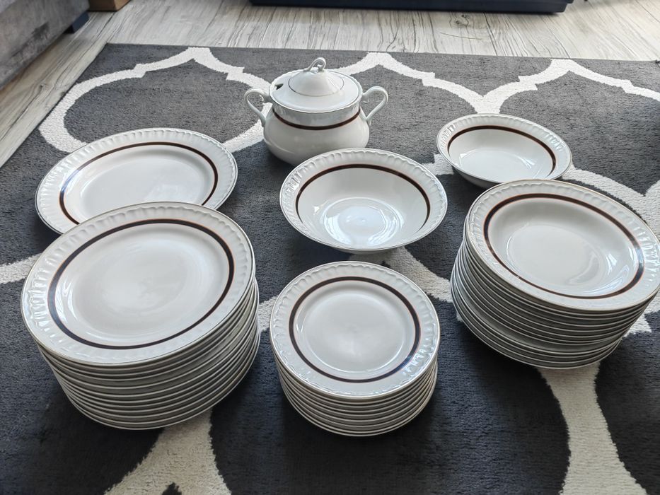 Duży serwis obiadowy klasyczna polska porcelana Bogucice na 12 osób