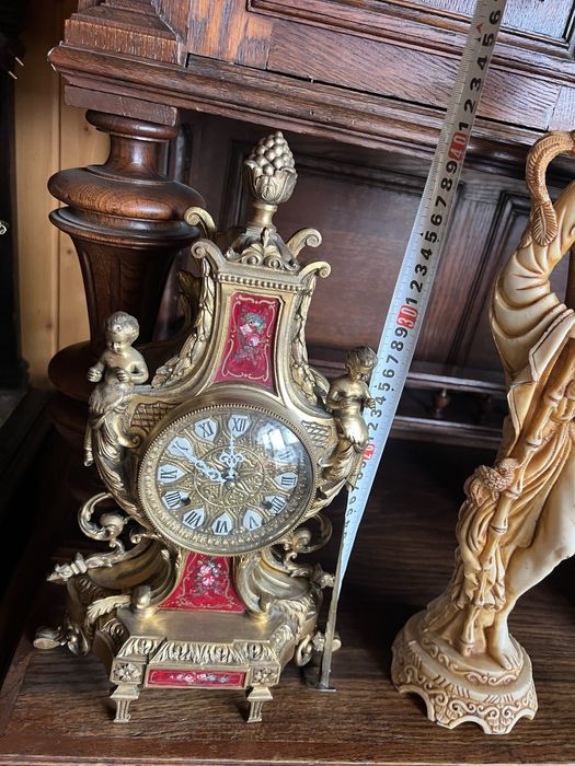 Камінний годинник з бронзи