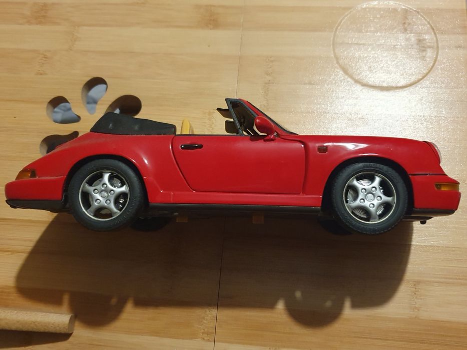 Miniatura porsche carrera 4