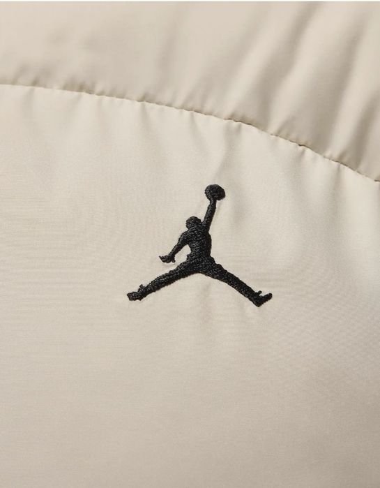 Пуховик жіночий Air Jordan Puffer розмір Л