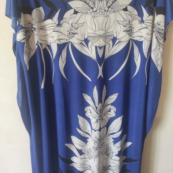 Парео, накидка до купальника