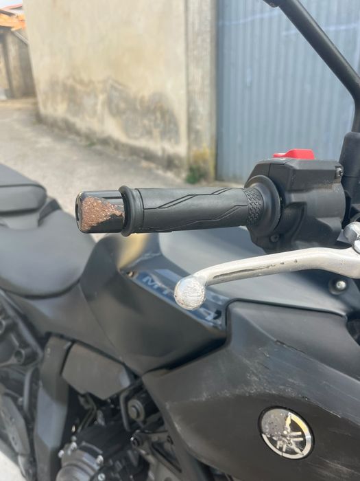 Yamaha MT-07 35kw Danificada