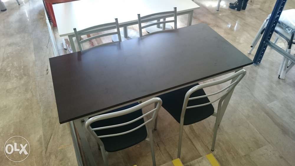 Mesa metálica 130x70 tampo melm.  wenguê