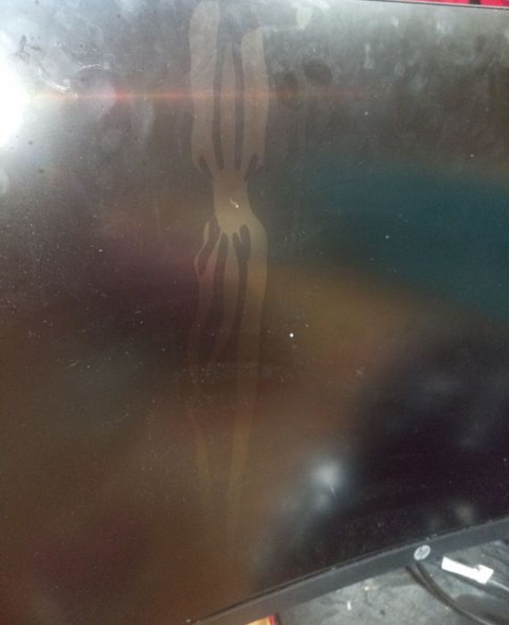 Monitor  HP X32c 32" Curved 165Hz – uszkodzona matryca