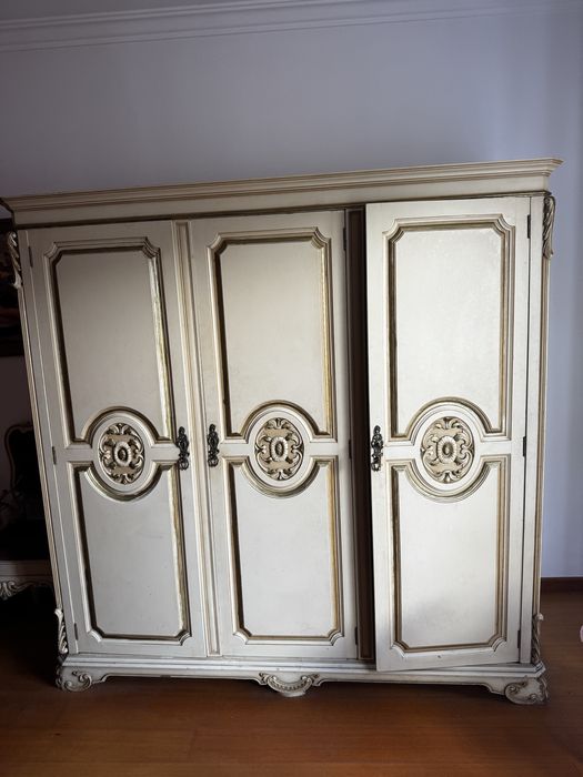 Mobilia de quarto estilo Luis XVI