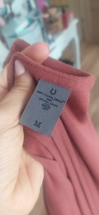 Narzuta płaszcz ponczo brązowe frędzle kurtka Vero Moda rozm M 38