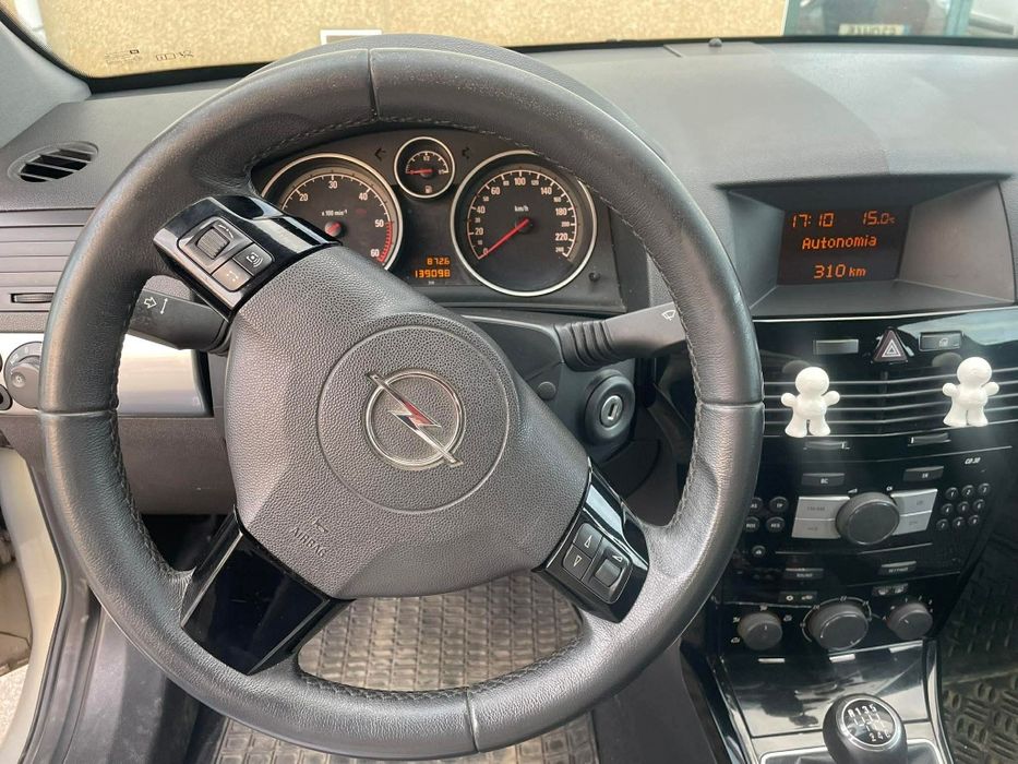 Opel Astra  1.3 cdti