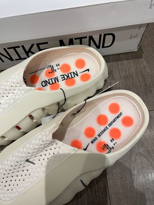 Klapki Nike Mind 42
