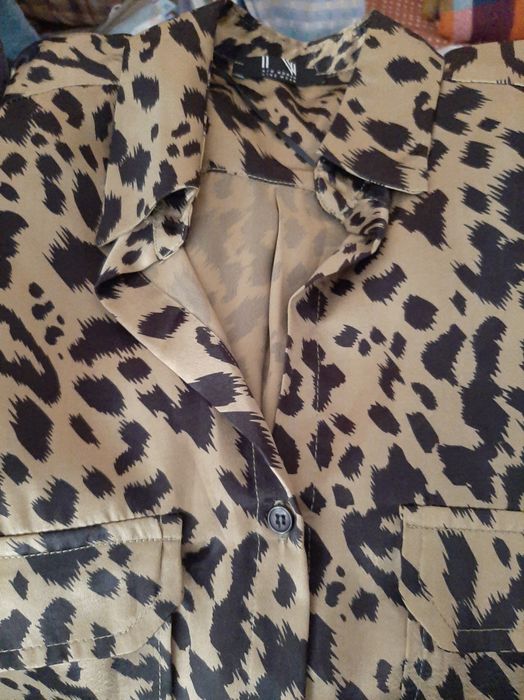 Camiseiro Tigress Linu+Colares/Lenços de pano