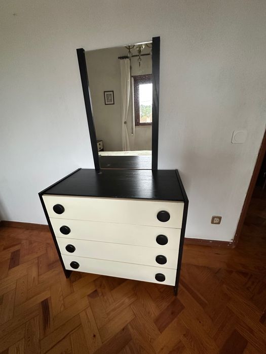 Mobilia de quarto completa - cama tamanho solteiro