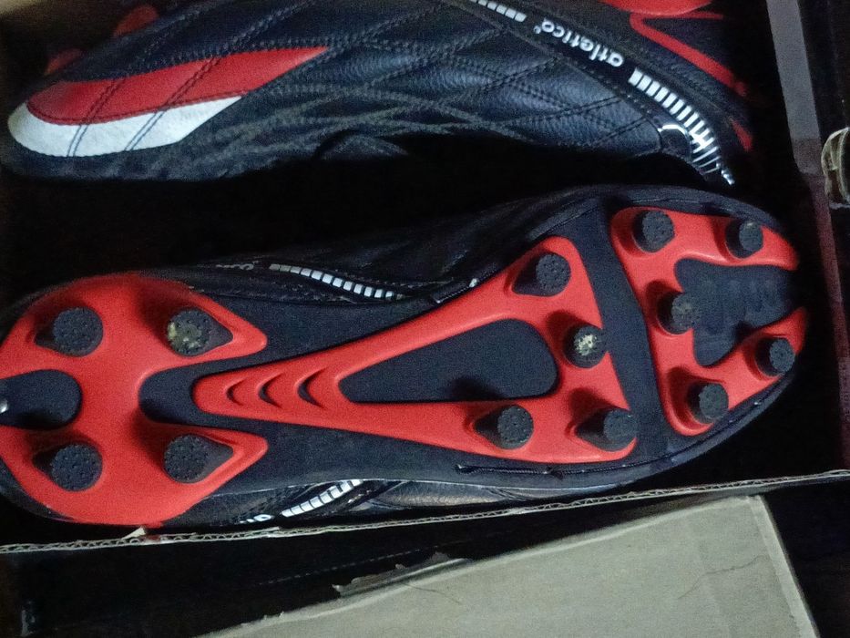 Buty piłkarskie Atletico korki