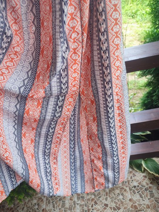 Неймовірно гарна та легка сукня