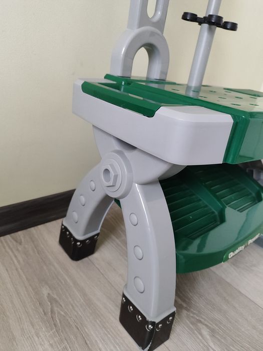 Mini warsztat z narzędziami dla majsterkowicza