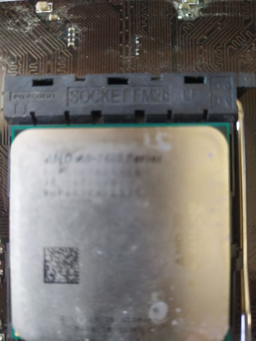 Продам комплект MSI A68HM+AMD A8-7600