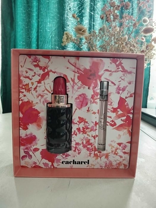 Cacharel Yes I Am
Набір (edp/50ml + edp/10ml)