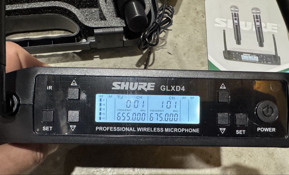 Shure GLXD, радіомікрофон з двома ручними мікрофонами Beta87