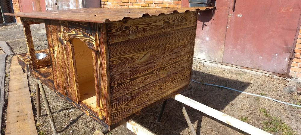 Будка для собак  з терасою