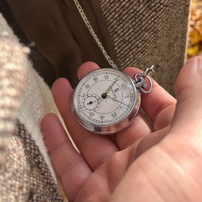 Lata 1950., Services. Zegarek kieszonkowy. Made in Great Britain.