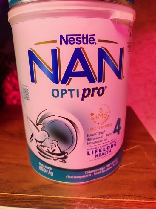 Детская смесь Nestlé NAN Optipro 4  800 г, новая