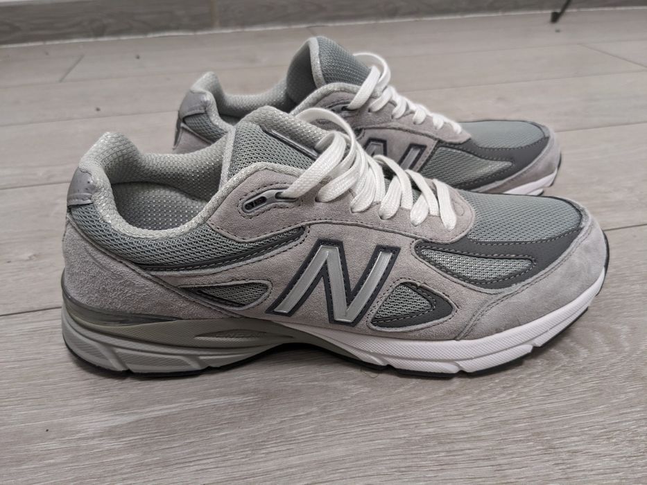 Кросівки New Balance 990v4