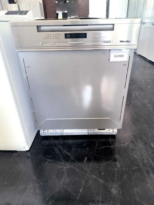 Посудомийна машина бу Miele G 6300 SCi в ідеальному стані