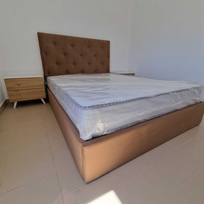 Camas de Casal Estofadas de Luxo 199€ Disp. em Várias Cores! 190x140m!