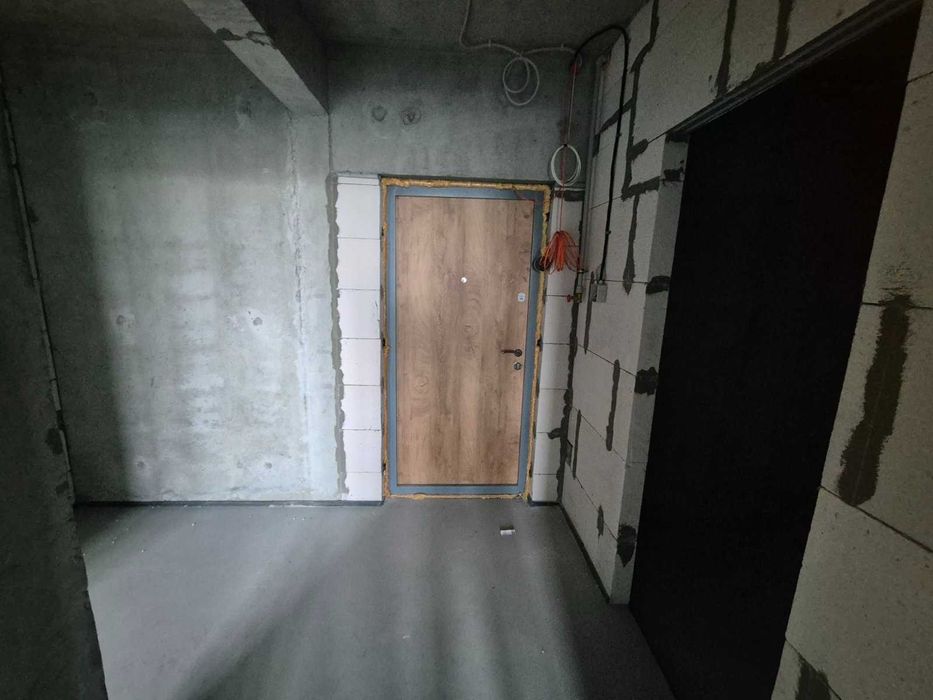 Однокомнатная на Варненской в ЖК "Скай Сити"