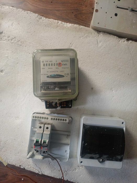 Licznik + bezpieczniki