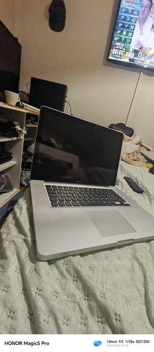 MacBook pro ler anuncio457156876147763202