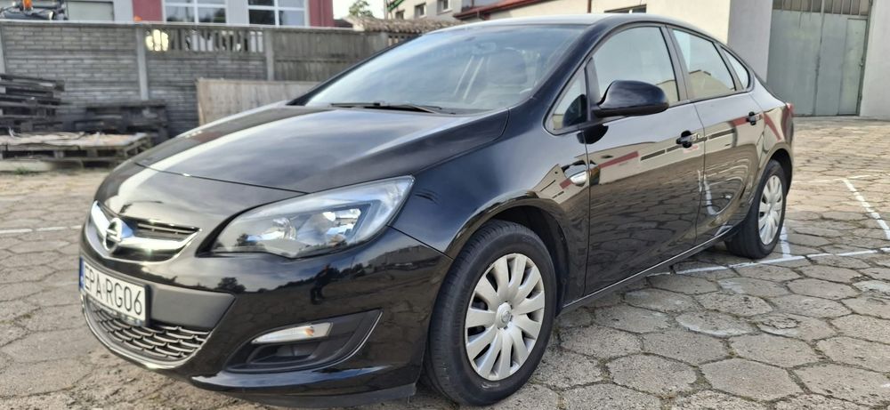 Opel Astra Astra 1,6 bezwypadkowa 1 właściciel.
