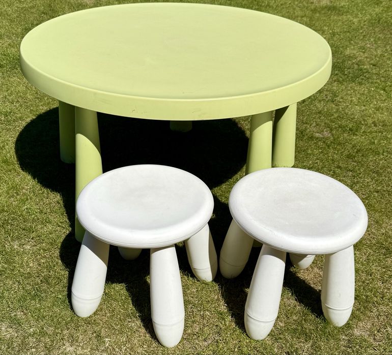 Stół plus 2 krzesełka Ikea Mammut