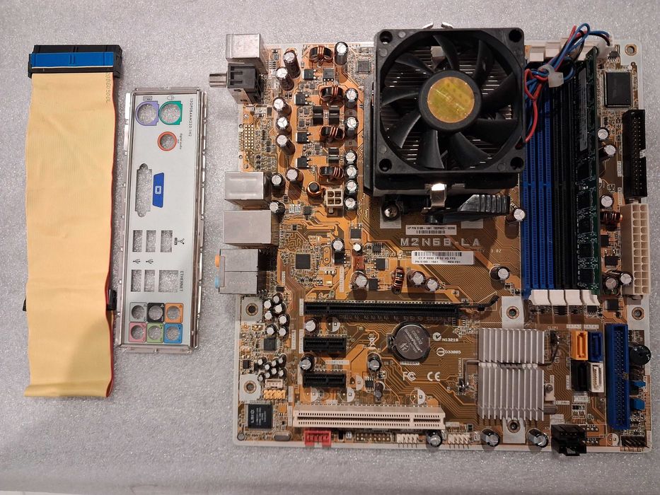 Płyta główna Asus M2N68-LA (Narra3) DELL RAID Rev.3.02 CPU RAM