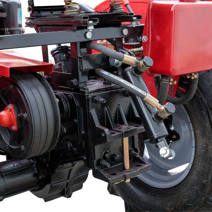 Трактор KENTAVR 200B в комплекті з навісним механізмом і фрезою