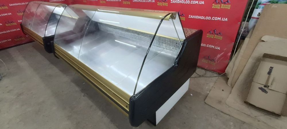 Холодильна вітрина. Вітрина для напоїв. Шафа холодильна. Холодильник