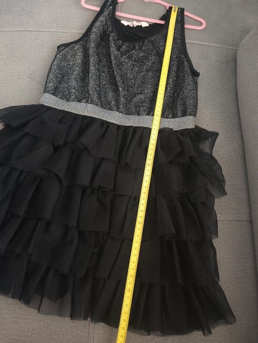 Sukienka czarno-srebrna błyszcząca z tiulem h&m rozm 146 sylwester