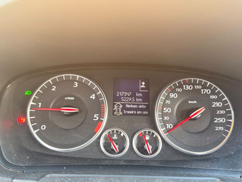 Renault Laguna Coupé Bose 180cv 4control — photo 4