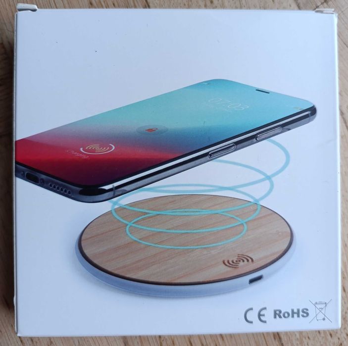 Ładowarka indukcyjna Nowa bezprzewodowa do smartphone