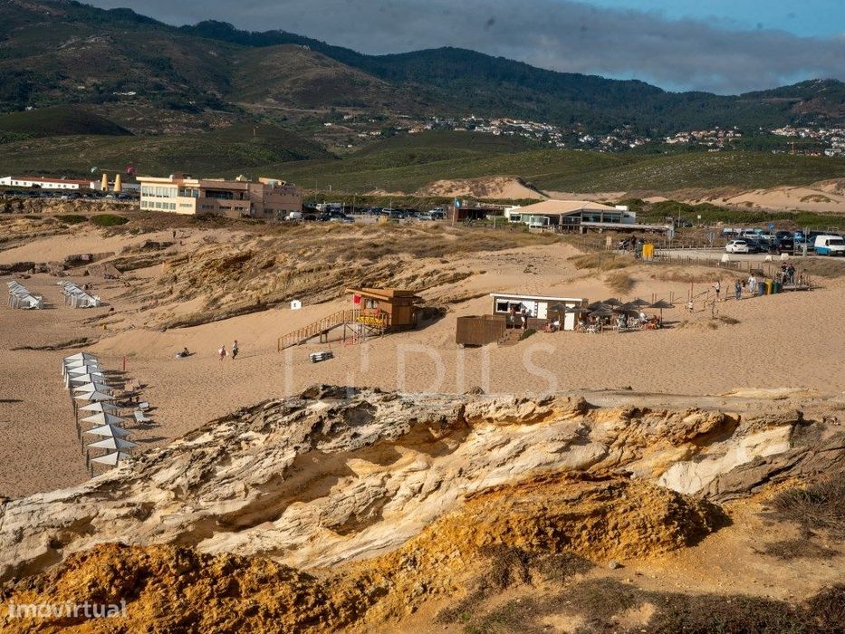 Moradia T4 Cascais e Estoril, em construção com amplo terreno