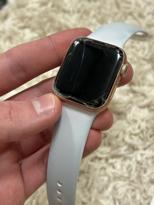 Лот Apple Watch Series  5, 6 40 MM