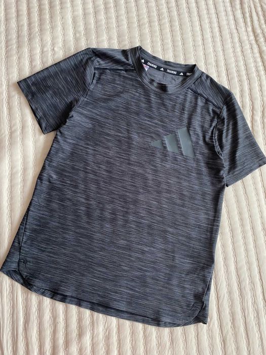 Adidas спортивна футболка, футболка