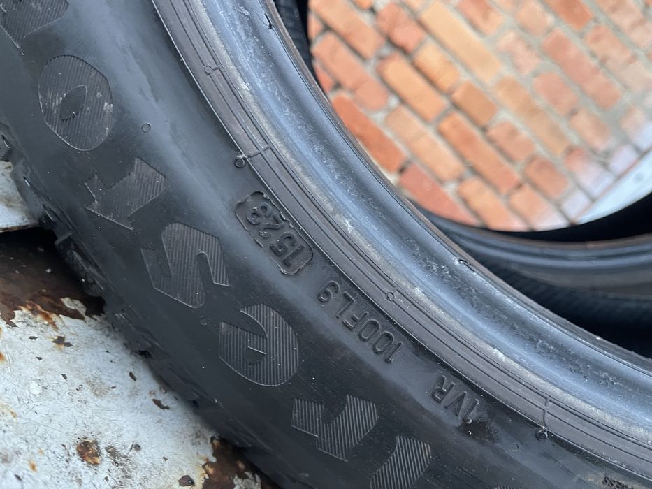Літня резина пара  235/50 R19 firestone