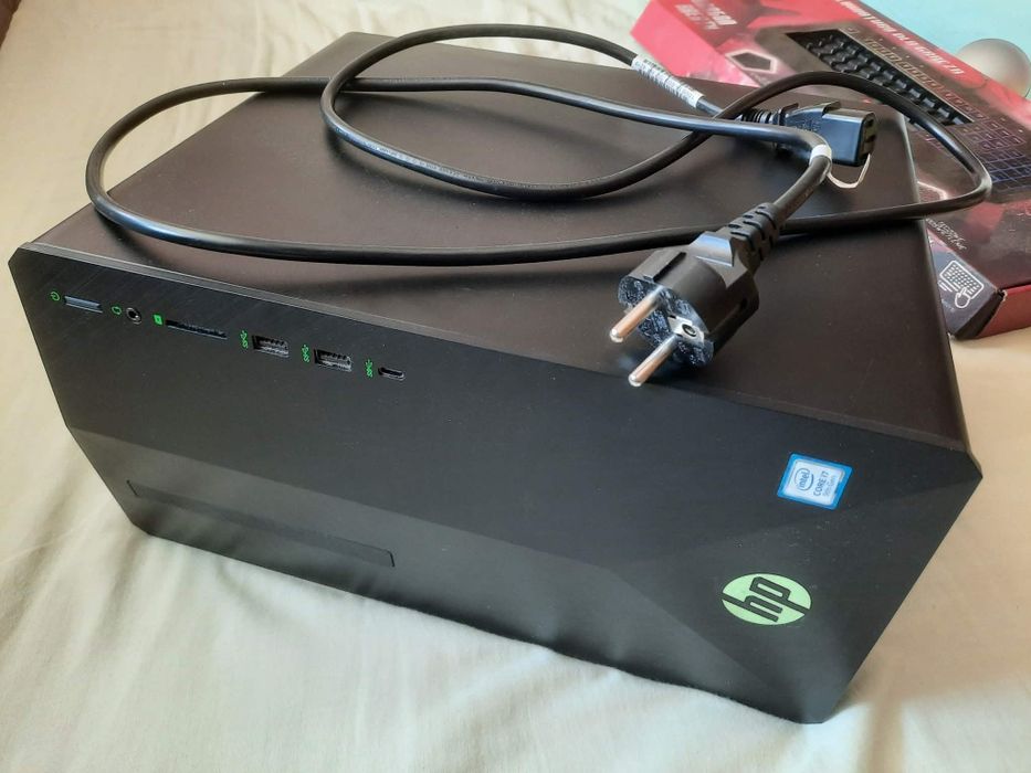 Komputer stacjonarny HP Pavilion Gaming Desktop 690