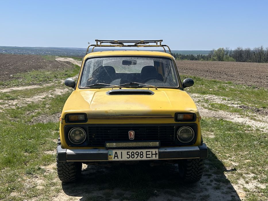 Продам автомобіль нива 2121