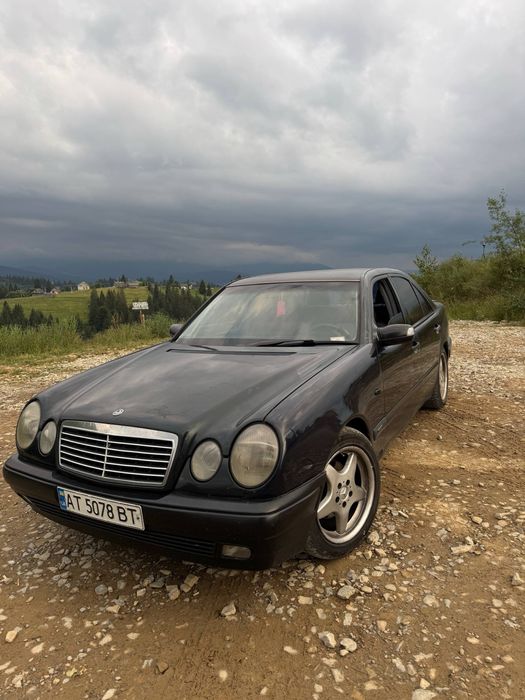 Mercedes-benz w210