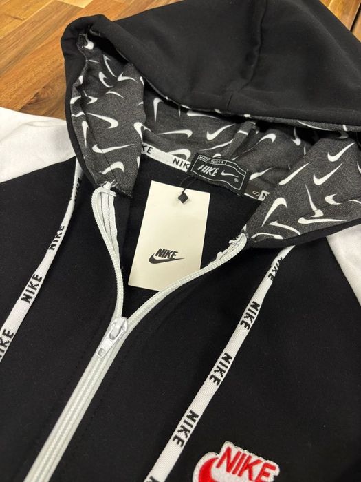Fato de treino nike disponível em  L e xl