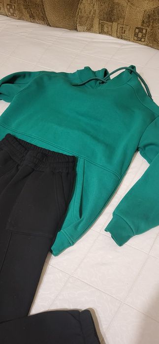 Теплий костюм для дівчини